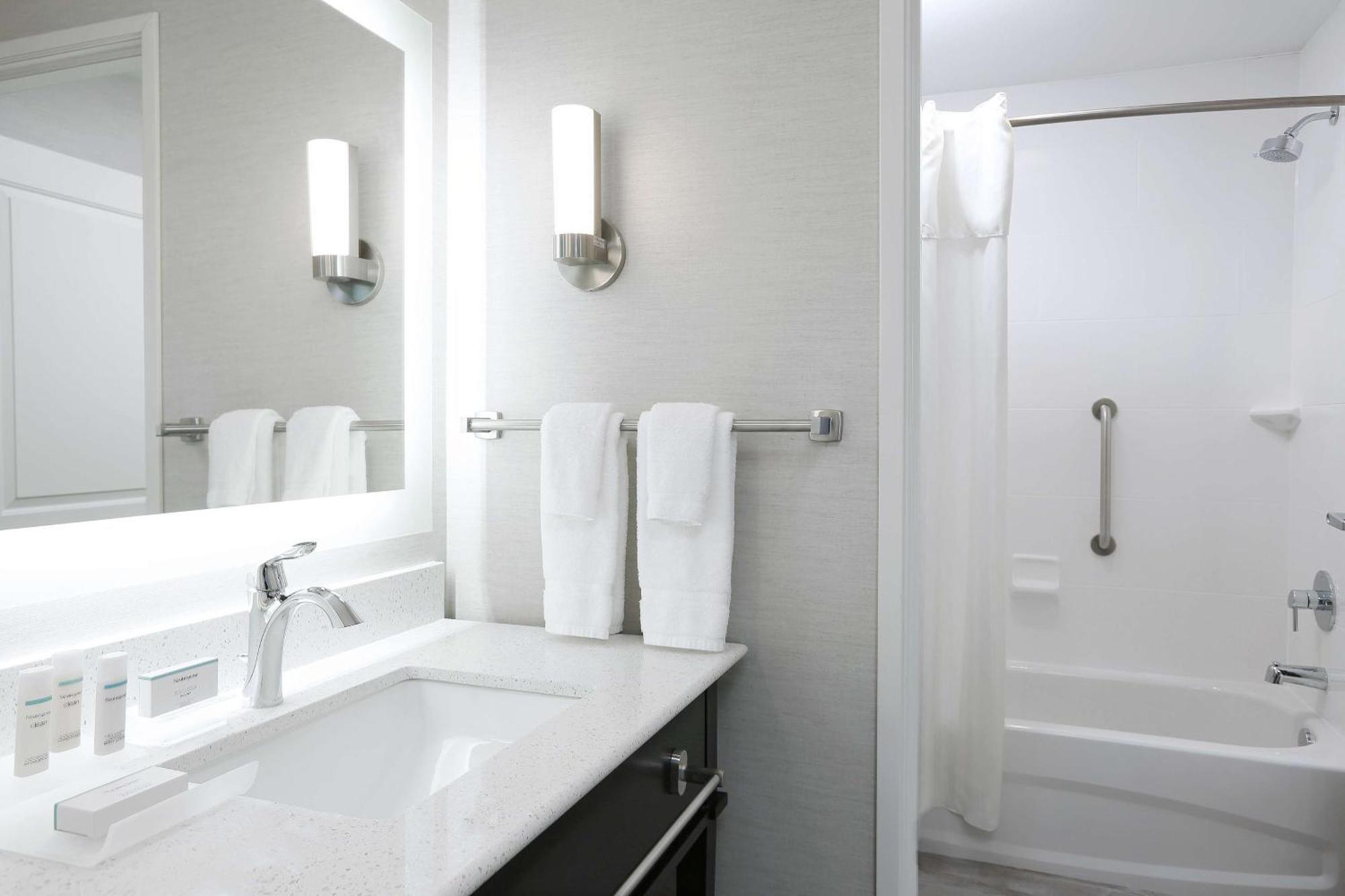 Homewood Suites By Hilton West Fargo/Sanford Medical Center Buitenkant foto